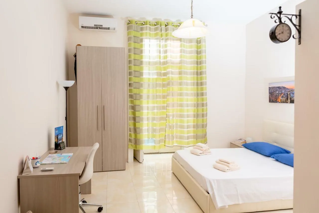 Ferienhaus Vecchia Napoli - Tribunali Italien
